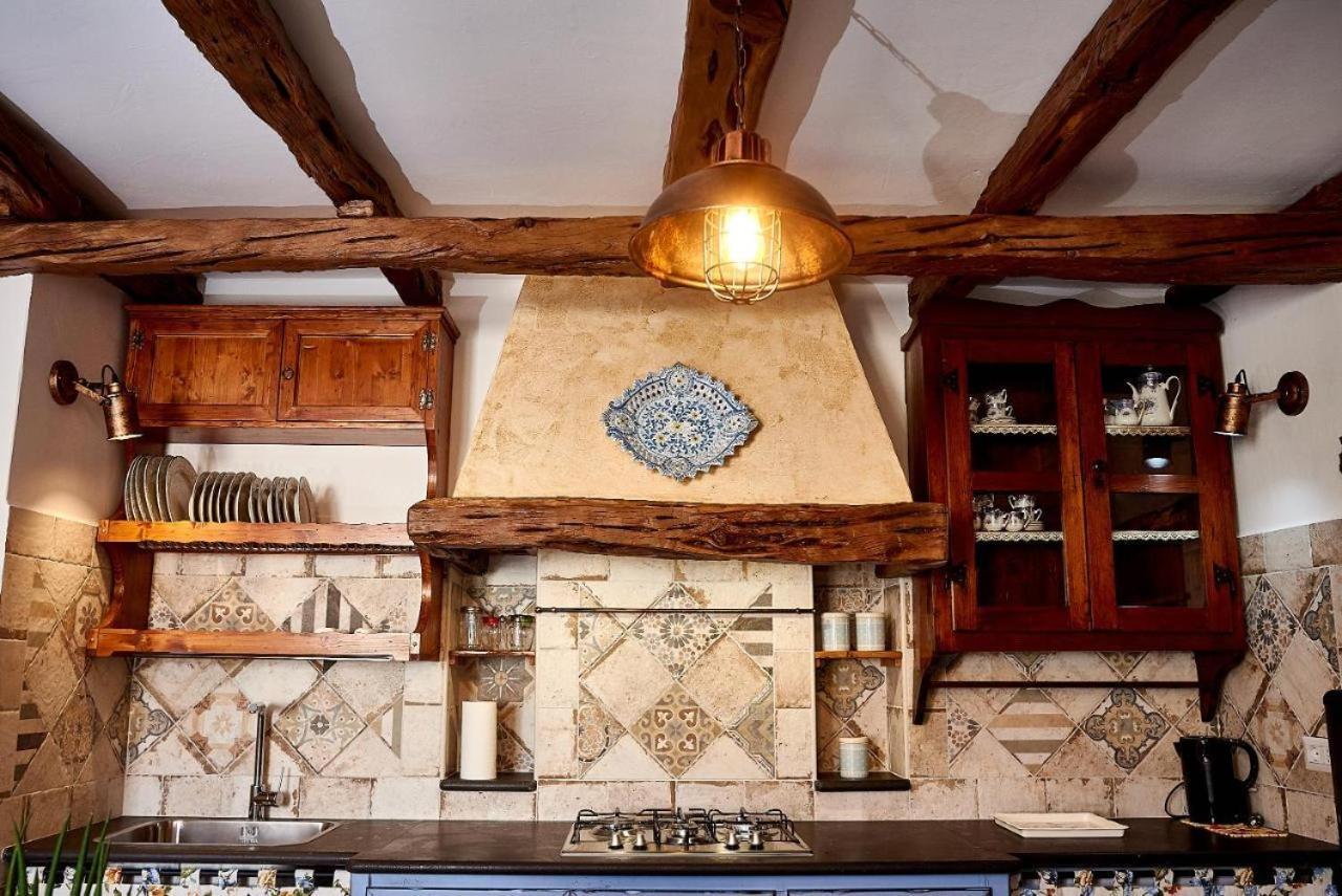 La Casa Del Balivo Hotel Доргали Стая снимка