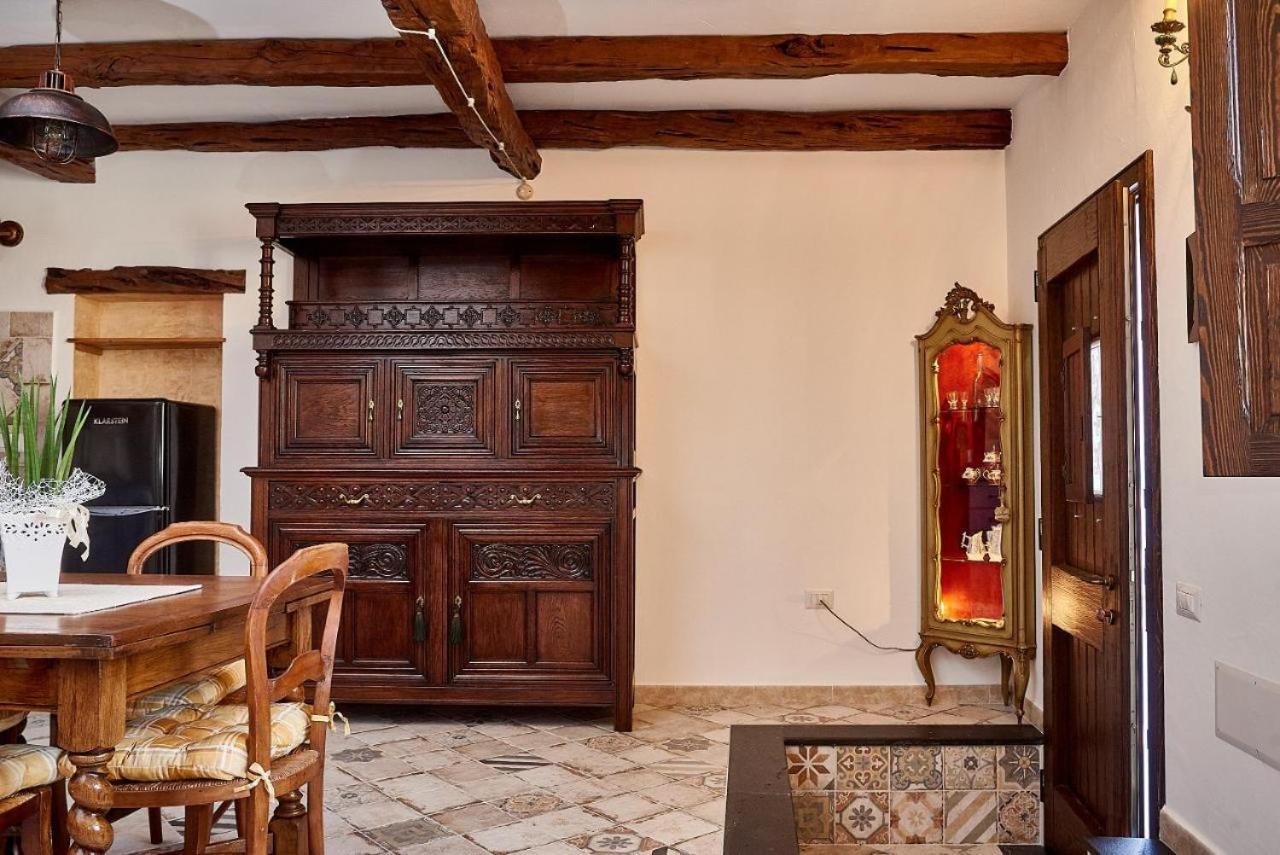 La Casa Del Balivo Hotel Доргали Стая снимка